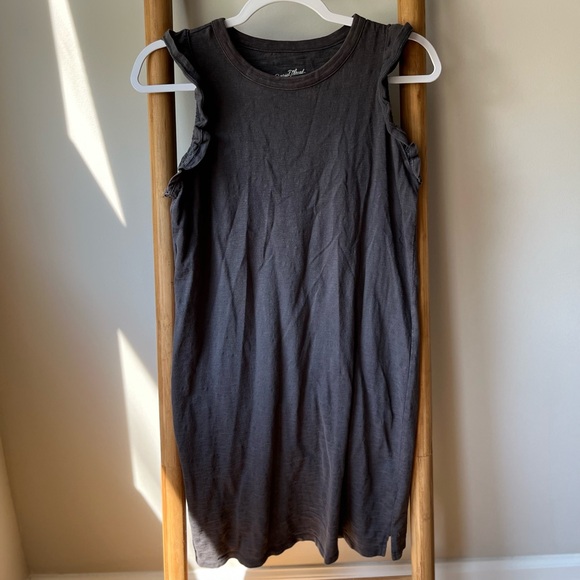 Universal thread flutter sleeve t shirt dress! Size small! - Picture 3 of 3